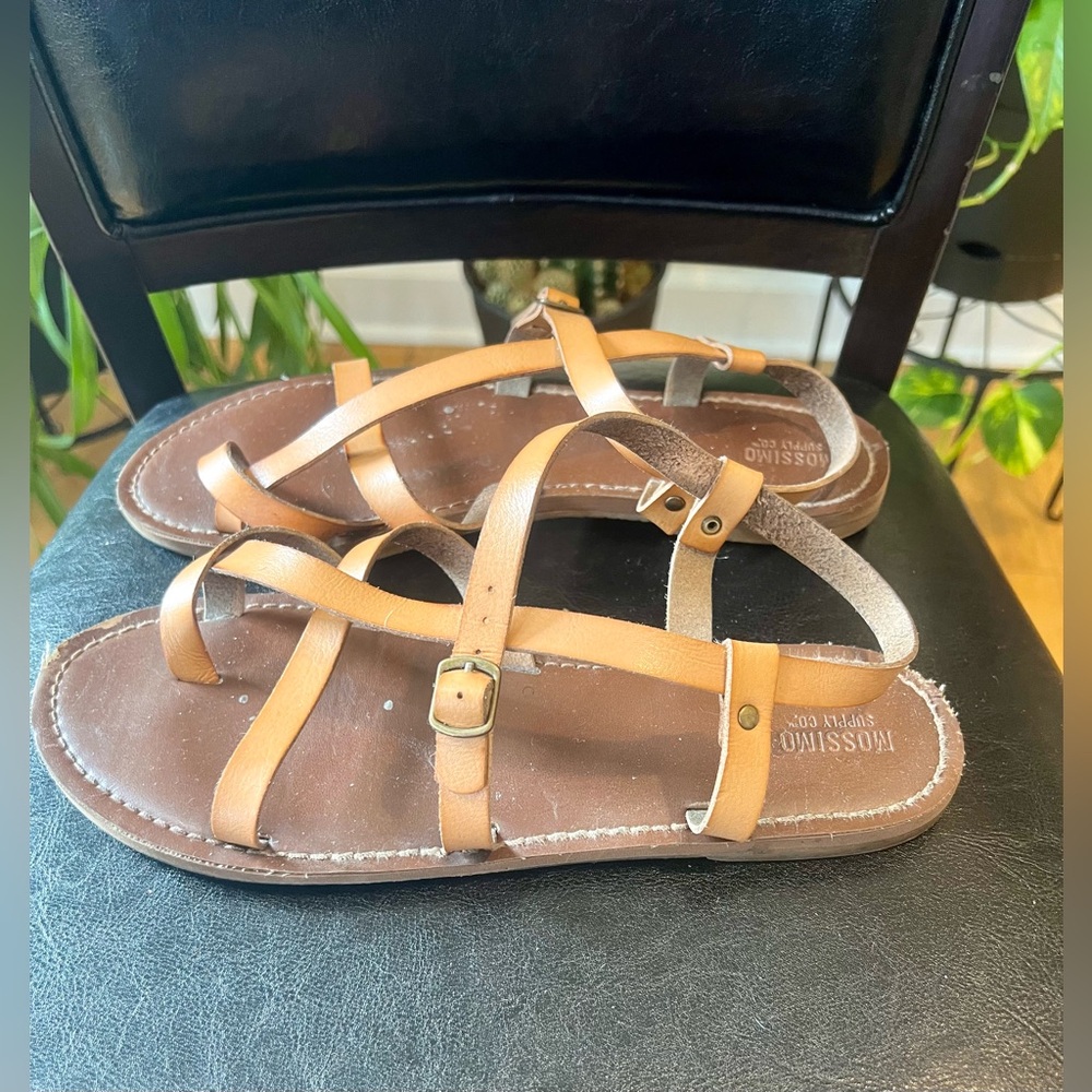 Universal Thread Sandals - Picture 2 of 7